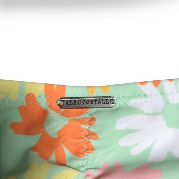 BNWT Aero Baiting Suit! Really cute with floral pattern - Picture 5 of 7